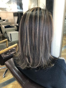 ビー オン ディー ヘア 池袋(BonD hair) メリハリを強調！ミディアムバレイヤージュ【池袋/髪質改善】
