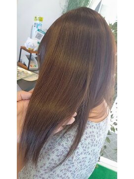 リバイブ ヘアー リュッカプラス(Revive Hair Lycka+) 【レイヤーカット】　＋髪質改善