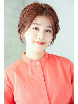 ガーランド (Garland) 大人ショート/ショートボブ/マチルダボブ/ピンクベージュ/卵型