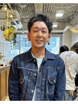 ガレージ バイ グリーン 原宿 表参道(Garage by green) 【SATOSHI】癖毛スパイキーショート