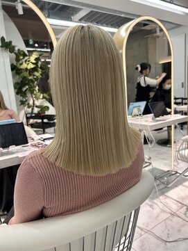 ロンドルピナス 小倉(Lond Lupinus) ブルーブラック/ワイドバング/美髪のススメ/外ハネボブ/北九州