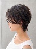襟足長めくびれレイヤーショート