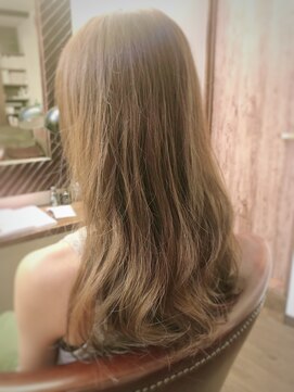 アンジュール(un jour) 低ダメージふんわりウェーブ