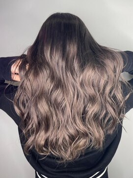 アルーシェ 平井(Alushe) アッシュベージュ『Ａｌｕｓｈｅ平井』