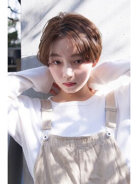 ケイト(kate) kate 大宮 センターパート×ミルクティーベージュ