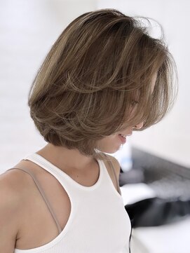 ステア ケース(stair case) 【NATASHA】ボブレイヤー