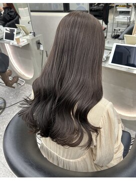 ロンド マーレ 天神大名店(Lond mare) くすみ感たっぷりグレージュカラー