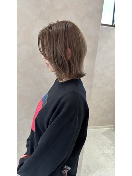 サロンドディバース(Salon de DIVERSE) フェイスレイヤー切りっぱなしボブ