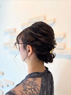 ミディアムシニヨン