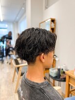 セイドット フクオカ(Say.FUKUOKA) 天神大名波巻きパーマシャドウパーマツーブロック刈り上げ黒髪