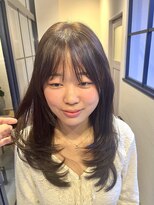 りら(Lilas)&nbsp;暗髪ファーストカラーロングレイヤー