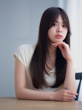 トリエラ 新宿(TRIELA) ストレート韓国レイヤーロング