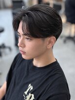 シーフ 千葉(Cyf)&nbsp;MEN’S HAIR/千葉駅/センターパート/曲がる縮毛矯正/齊藤大樹