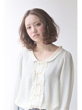 リプレイ(replay) レトロでやわらかなヨーロピアン風ヘア