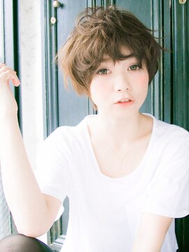 リリアン 青山(relian) 動きのあるカワイイショートカット