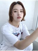 ボブウェーブ_オリーブカラーハイライトカラー_47220