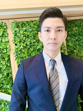 アリエッタ ギンザツー(ARIETTA GINZA2) スーツに似合うツーブロック