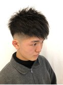 黒髪アップバングツーブロック　ツーブロックマッシュ