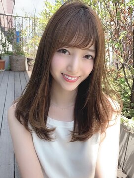 シルクレイ 吉祥寺店(Silk-lei) 大人かわいいフェザーバングカーキベージュロング30代吉祥寺