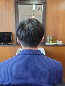 ヘアーサロン リバース(Hair Salon Rebirth) ツーブロックショート