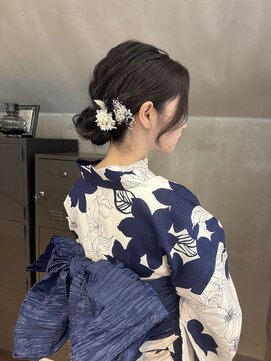 ニキータ(Nikiita) 〈夏祭りヘアセット シニヨンスタイル〉