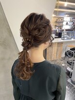 クロ(KURO.)&nbsp;編み下ろしダウンポニー