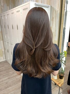ネウィ 調布(newi) ロングレイヤーカット/美髪スタイル