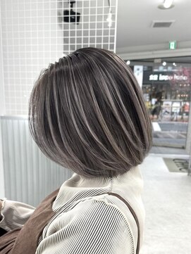 バレイヤージュショートボブミニボブケアブリーチレイヤーボブ