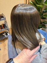 アノア(anoa) レイヤーエメラルドベージュ