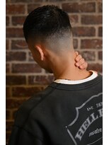 チルチェア 横浜(CHILL CHAIR)&nbsp;スキンフェード×フェザーアップ <横浜駅/バーバー/理容室/床屋>