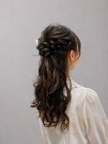 グレースドットエヌ(grace.N)&nbsp;ゆるふわロングのハーフアップ