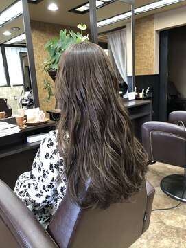 ナトゥーラ 岐阜(Natura) ロンググレージュ