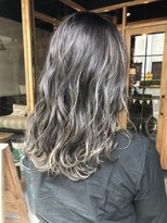 コキャン(COQUIN)&nbsp;バレイヤージュ＋プラチナグレー