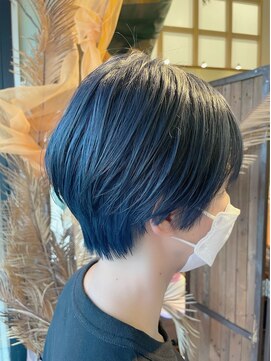 リミックス 南国店(remix) ブルーONブルーブラック/アッシュブルーでクールに可愛く