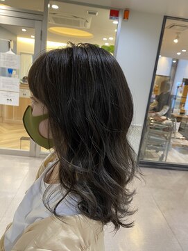 トレ(tre.) 甲子園口/髪質改善/白髪染め/ショート/酸性ストレート/美容室