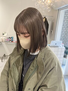 シイ(SIE) クリーミーブラウンボブ