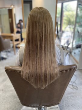 フツーロ 栄(FUTURO) プルエクステ　エクステ　ハイトーン