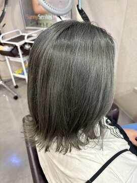 リファイン 羽村店 切りっぱなしカーキグレージュ