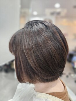 美容室 マシェリの写真/髪に優しいカラーで大人女性の髪の悩みを解決！白髪染めでも明るくオシャレに♪大人女性のありたいを叶える