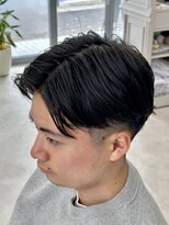 レヴィア(REVIA)&nbsp;メンズカットフェードカット眉毛カット