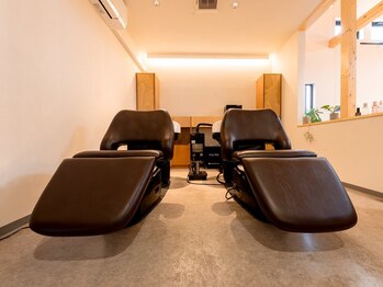 シンプルアンド(simple&)の写真/頭皮ケアをしながら、日頃の疲れを癒すリラックスタイムをお届けします♪頭皮から健康的な美髪へ…