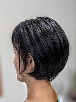 フォルツァの写真/顔周り・前髪のカットにこだわり、骨格やクセに合わせたカットで理想のフォルムを実現します♪