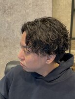 キタセンジュバーバー バイ ティーズ(KITASENJU BARBER by T's)&nbsp;波打ちサーフスパイラルパーマ