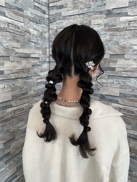 ブルームス アンジュ(Blooms Unge) ツインヘアセット.結婚式列席ヘアセット
