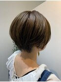 透け感前下がりボブ