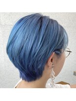 ストゥー(StueW.)&nbsp;【StueW.】建部。丸みとくびれショート＋オーシャンブルー