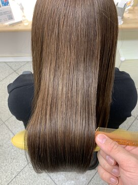 雨とランプ 髪質改善『ヘアエステ』【雨とランプ 縮毛矯正 琴似　髪質改善】