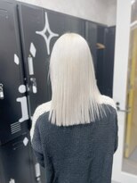 ジオ 国分寺(the O's)&nbsp;斜めバング/シルキーベージュ/ブラントカット[国分寺駅]