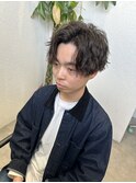 センターパートモテる流行イケメン黒髪モテ髪ツイストスパイラル