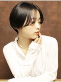 前髪長めショートヘア